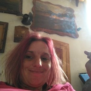 Meet your Posher, Camille